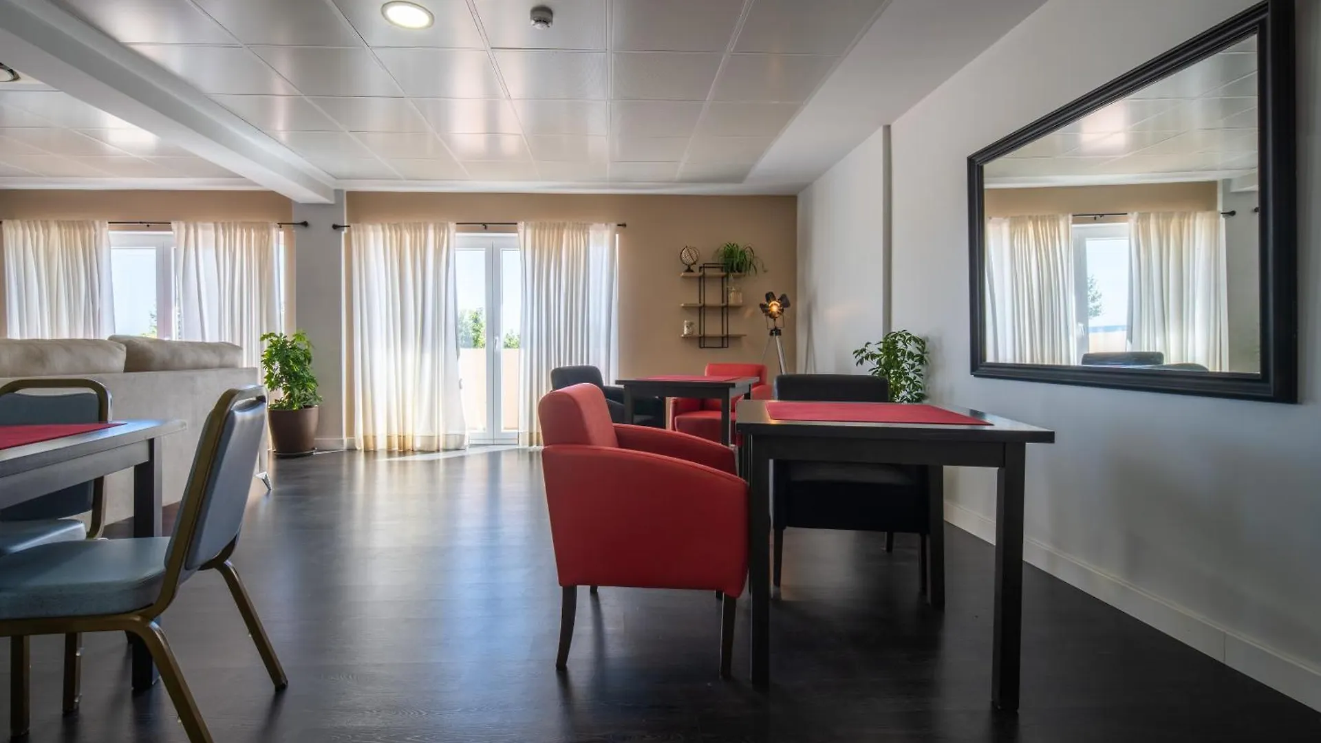 Pato Rojo Hotel Punta Umbria 3*,