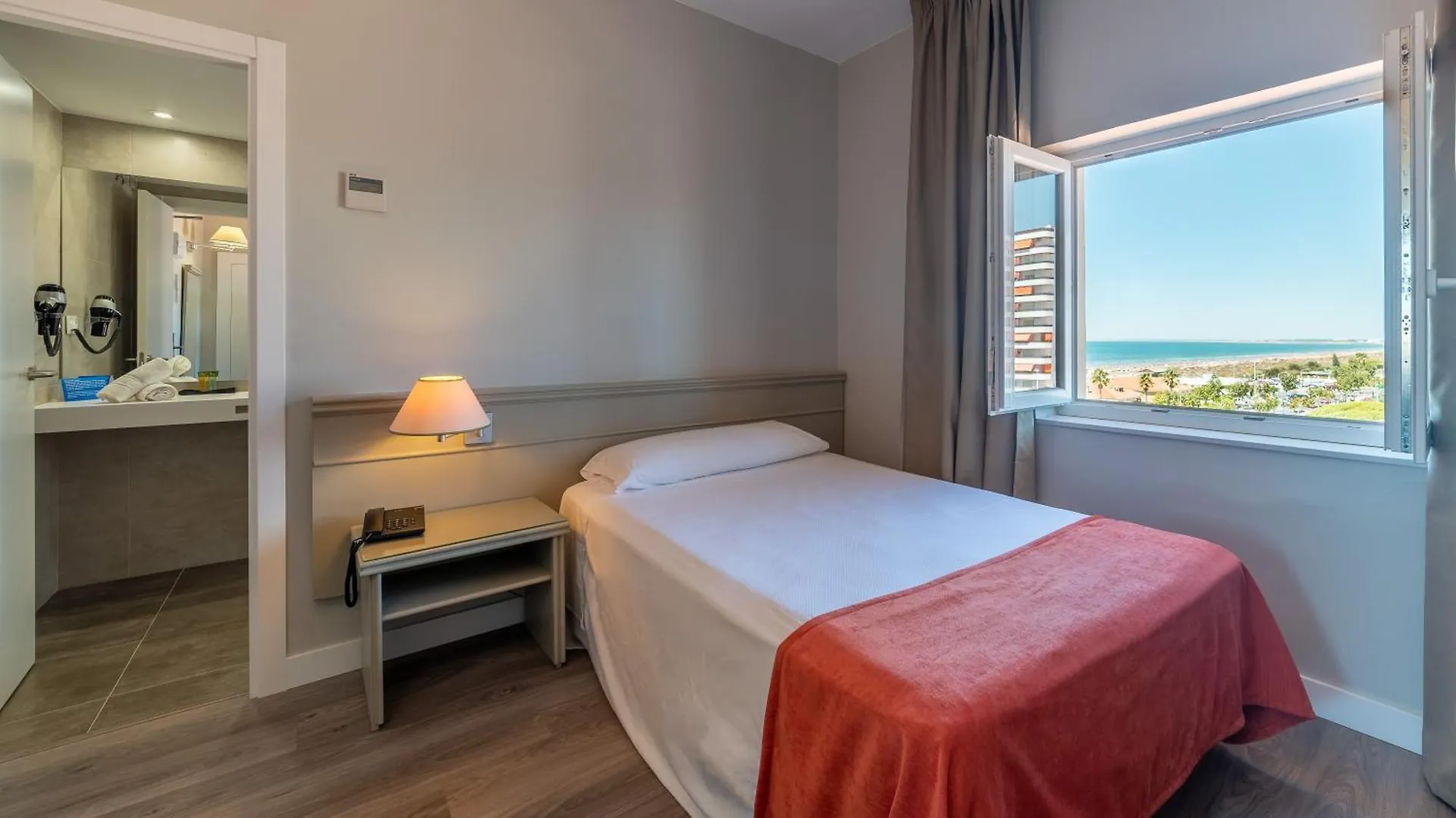 Pato Rojo Hotel Punta Umbria 3*,